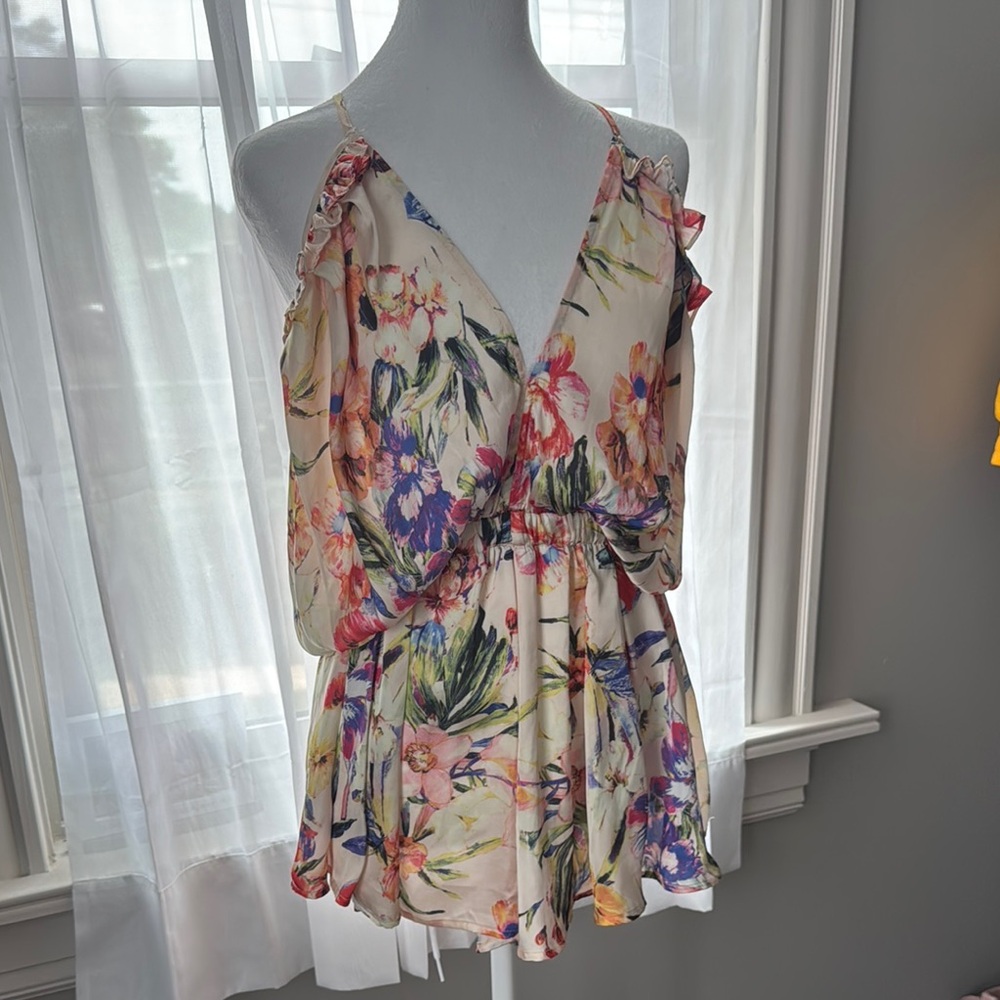 Luxxel Floral Cold Shoulder Romper